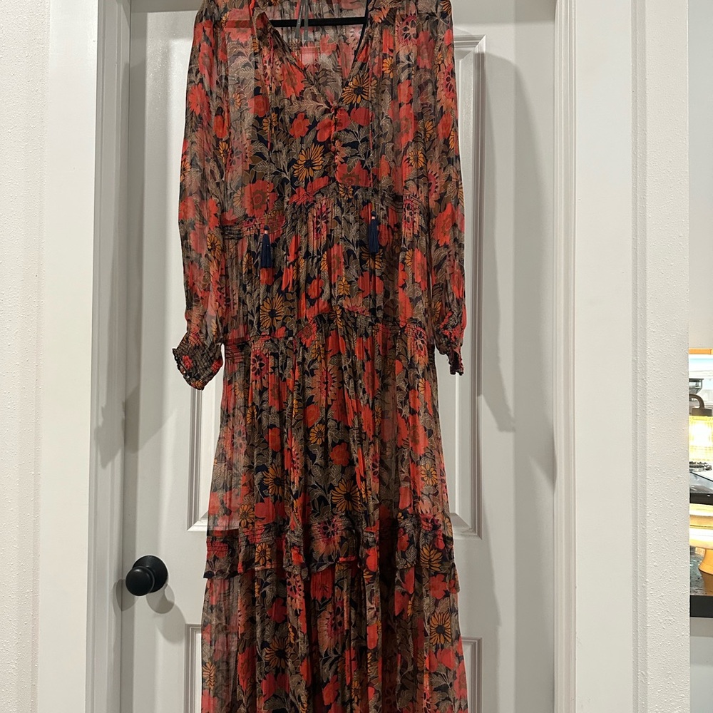 Floral Long Sleeve Tiered Maxi Dress in Red and Black
Anthropologie Marais dress